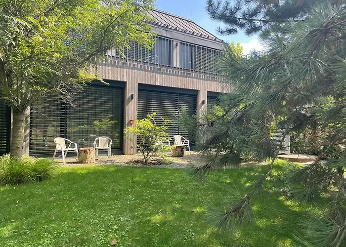 Yard Resort